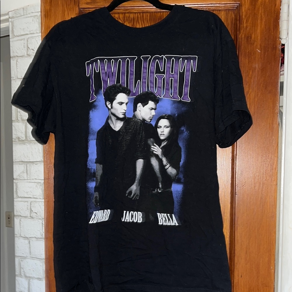 Black Twilight Graphic Tee - Short Sleeve